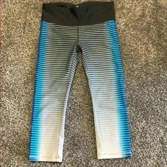 Women’s GapFit Gfast Leggings - Size Small - Picture 1 of 3